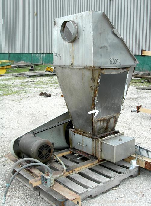 USED: Prater Double Roll Crusher, model 1FA, 304 stainless steel. (2) 3" diameter x 15" long shafts with replaceable lugs, heavy duty shear bars. 14" x 15" top feed with hopper, bottom discharge. Dri...