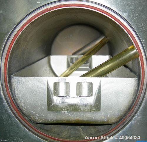 Used MDT Corp Harvey Chemiclave model 5000.  6" diameter x approximately 12" deep chamber with removable tray.  500 watts, 60 Hz, 120 volt.  0-20 minute timer.  UL listed.  Serial # - A530727.