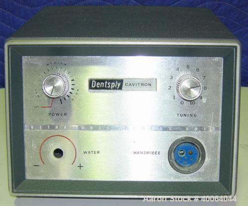 Used Dentsply Cavitron, Model 660. 1/50/60/115 volt, 1.2 amp. Includes floor pedal control.