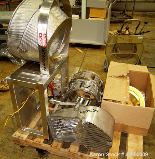 Used Urschel Slicer, Model CC, stainless steel. Approximately 14" inside diameter cutting head, with crinkle slicing head. Driven by a 2 hp, 3/60/575 volt, 1765 rpm motor with brake. Maximum input pr...