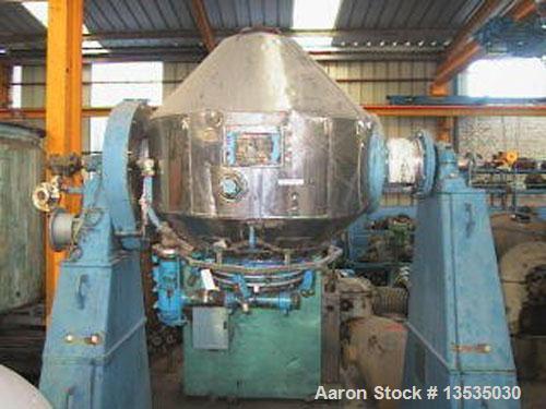 Used-De Dietrich SR400 Double Cone Mixer, stainless steel and glass lined. 16.8 cubic feet (475 liters) total capacity, doub...