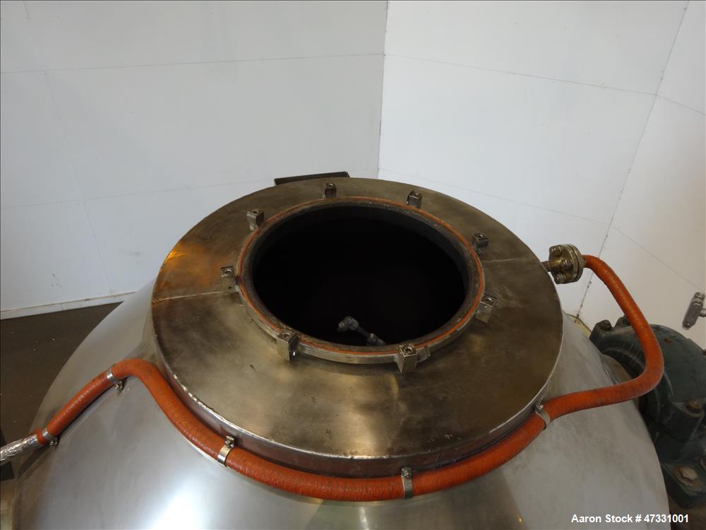 Used Gemco Double Cone Vacuum Dryer, Model Vacuum Dryer, Approximate 30 Cubic F