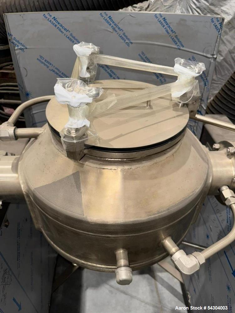 UNUSED  Gemco 1 cuft Double Cone Vacuum Dryer. Internal FV @ 250 Deg. F. Jacket 50 psi @ 250 Deg. F.  ASME- NB #3291 XP Panel with VFDs for main motor and lump breaker- 550-3300 rpm. Vessel Speed  VF...