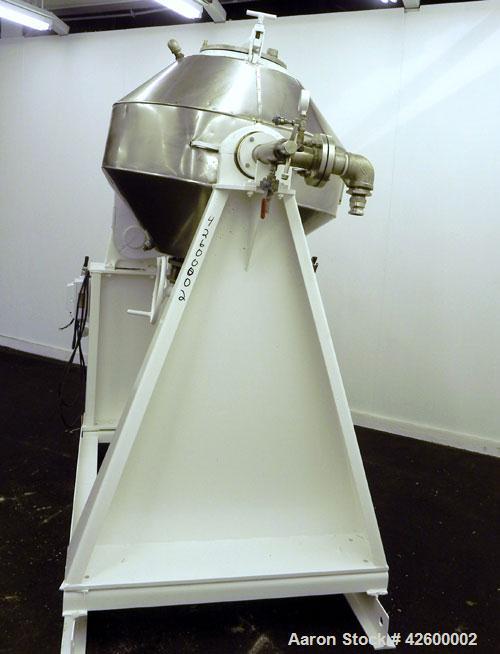 Used Patterson Industries Double Cone Vacuum Dryer. 8.7 Cubic feet working capacity, 12.4 total, Hastelloy C276. Rated 60 pounds per cubic foot. Internal rated full vacuum or 25 psi at 300 deg F, car...