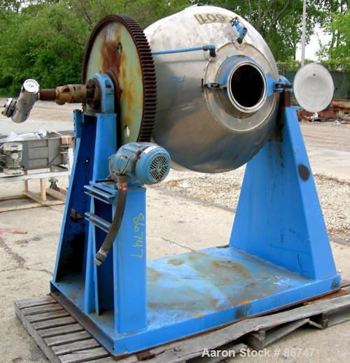 USED- Patterson Industries Double Cone Vacuum Dryer, 8.7 Cubic Feet Working Capacity, 12.4 Total. 316 stainless steel. Inter...
