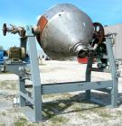 USED: Gemco double cone vacuum dryer, approximately 60 cubic foot working capacity, 304 stainless steel. Internal rated F/V at 250 deg F, stainless steel jacket rated 15 psi at 250 deg F. 70