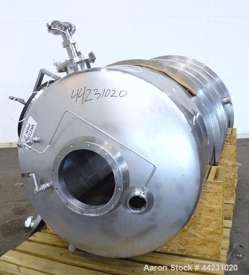 Used Marriott Walker Flash Cooler, 316 Stainless Steel, Vertical. Approximate 48" diameter x 56" straight side top section x 52" diameter x 31" straight side bottom section, dished top, coned bottom....