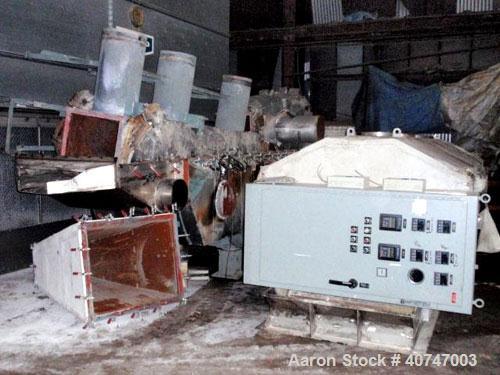 Used Carman Industries Vibrating Fluid Bed Dryer, model FBP-562, stainless steel contact surfaces, 45.5" wide x 230" long with 204" long perforated bed, (2) zone with 14' long heated zone with Stelte...