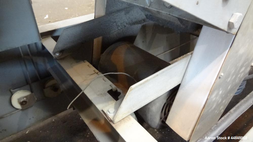 Used Witte Vibrating Fluid Bed Dryer, 304 Stainless Steel, 144" long x 24" wide bed with slotted screen. Clamp on top cover with (1) 30" x 16" oval top air outlet, (2) 9" bottom air inlets. Design ra...