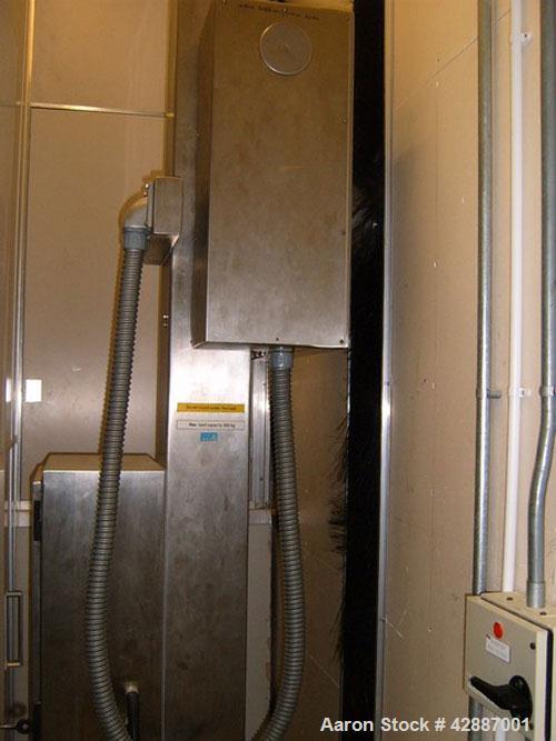 Used GEA Aeromatic-Fielder T/SG4 Fluid Bed Spray Dry Granulator, built in 1993. Batch size 220 lbs (100 kg). Through the wall GMP design, all stainless steel, 145 psi (10 bar) impulse pressure rating...