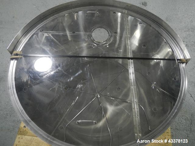 Used Glatt LD 120 SF Bowl Inverter. Stainless steel construction designed to lift and invert 120 liter Glatt fluid bed dryer bowls.  Unit includes bowl clamp and funnel, post mount with operator inte...