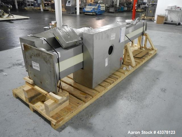 Used Glatt LD 120 SF Bowl Inverter. Stainless steel construction designed to lift and invert 120 liter Glatt fluid bed dryer bowls.  Unit includes bowl clamp and funnel, post mount with operator inte...