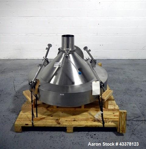 Used Glatt LD 120 SF Bowl Inverter. Stainless steel construction designed to lift and invert 120 liter Glatt fluid bed dryer bowls.  Unit includes bowl clamp and funnel, post mount with operator inte...