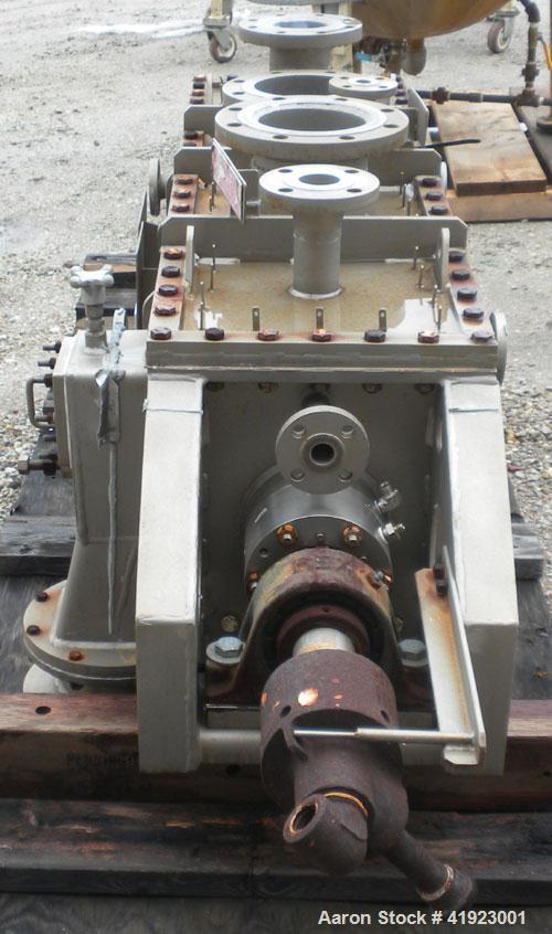 Used Hosokawa Bepex Torus Disc Dryer, Model TDJS-12-4, 316L Stainless Steel. Approximately 5.2 cubic feet working capacity. Approximately 12-1/2'' diameter x 50-1/2'' long x 14" deep trough with an a...