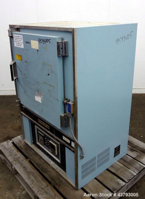 Used Blue M Mechanical Convection Oven, Model DC-206C. 304 Stainless steel chamber 20" wide x 20" high x 18" deep, 4.2 cubic feet interior volume. Temperature range 343 degrees C. / 650 degrees F. Hi...