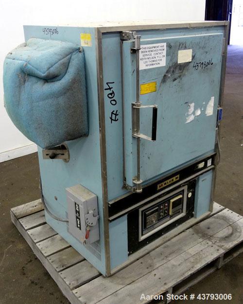 Used Blue M Mechanical Convection Oven, Model DC-206C. 304 Stainless steel chamber 20" wide x 20" high x 18" deep, 4.2 cubic feet interior volume. Temperature range 343 degrees C. / 650 degrees F. Hi...