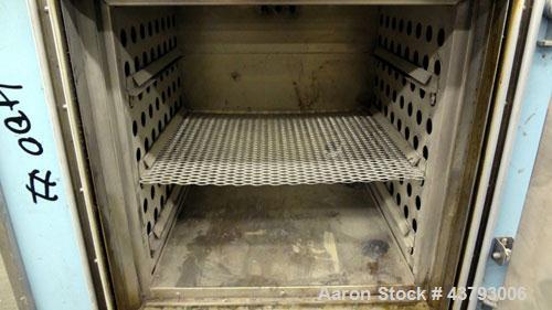 Used Blue M Mechanical Convection Oven, Model DC-206C. 304 Stainless steel chamber 20" wide x 20" high x 18" deep, 4.2 cubic feet interior volume. Temperature range 343 degrees C. / 650 degrees F. Hi...