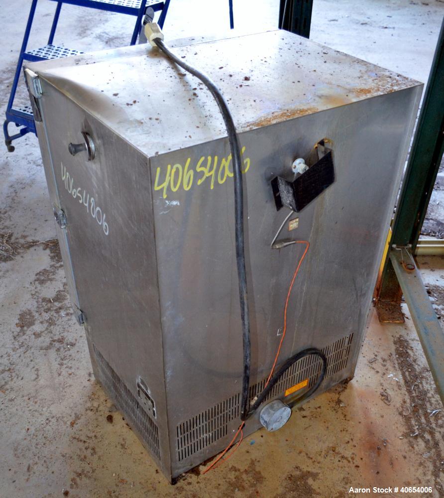 Used Blue M Utility Oven, model OV-510A-3 GOP. 304 Stainless steel chamber 19" wide x 18" high x 15" deep. Temperature range 50, or 100 degrees C. 1/60/120 volt. Hinged front door with window. Stabil...