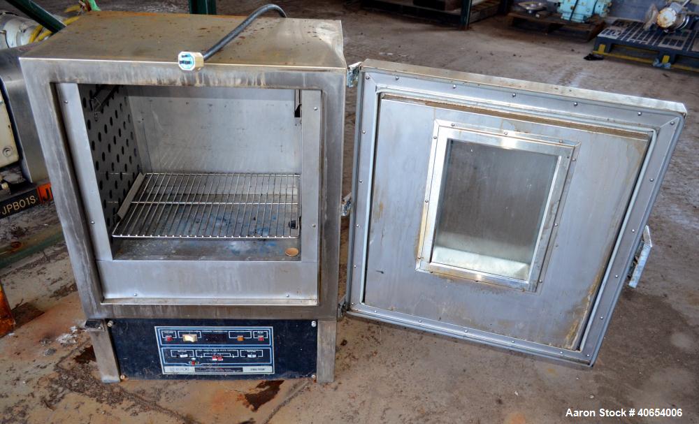 Used Blue M Utility Oven, model OV-510A-3 GOP. 304 Stainless steel chamber 19" wide x 18" high x 15" deep. Temperature range 50, or 100 degrees C. 1/60/120 volt. Hinged front door with window. Stabil...