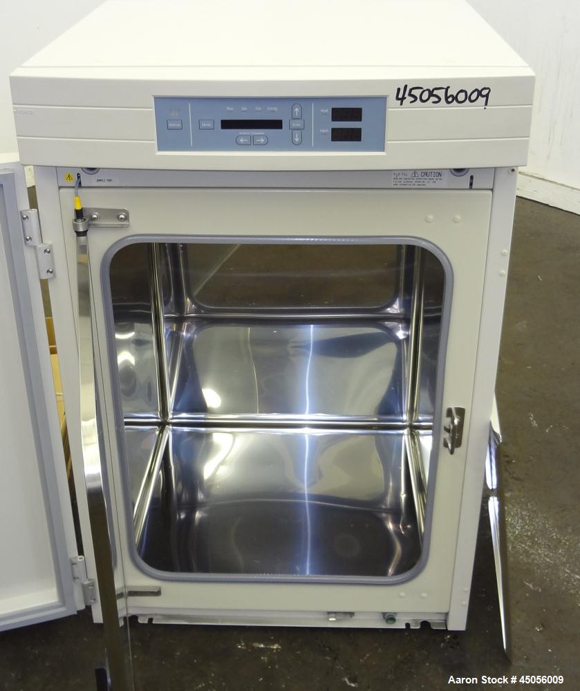 Forma Scientific Single Chamber CO2 Water Jacketed Incubator, Model 3110