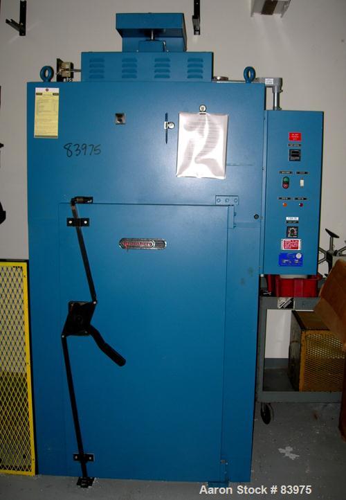 USED: Grunberg industrial cabinet oven, model C4CH240, 24 cubic feet capacity. Interior 24" wide x 48" high x 36" deep. 3/460 volt, 12 kw. 8 trays, hinged door, circulation 1200 cfm, horizontal air f...