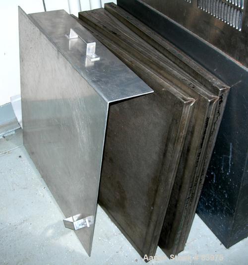 USED: Grunberg industrial cabinet oven, model C4CH240, 24 cubic feet capacity. Interior 24" wide x 48" high x 36" deep. 3/460 volt, 12 kw. 8 trays, hinged door, circulation 1200 cfm, horizontal air f...