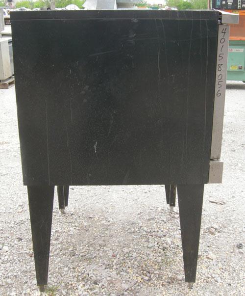 Used Garland Master Electric Convection Oven, 430/40 Stainless Steel.  Interior measures 29" (736 mm) wide x 24" (610 mm) high x 24" (610 mm) deep. Back mounted 1/2 hp, 1/100-155/200-230 volt, 1725/1...
