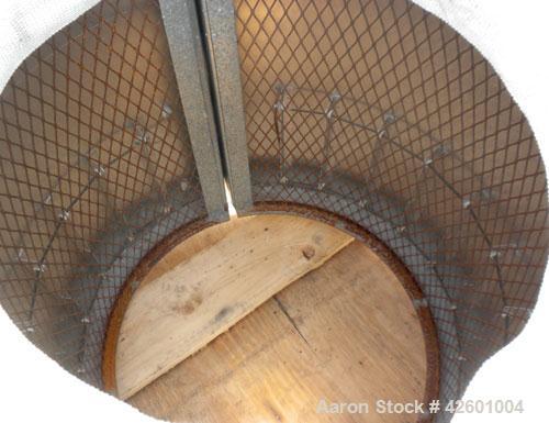 Used Ohmtemp 55 Gallon Drum Heater, model SWL-55-2301, carbon steel. Wrap-around design. Approximate 24" diameter x 30" deep compartment. 4.4 kW, 1/60/20 amp. Heaters and controls 230 volt. Manually ...