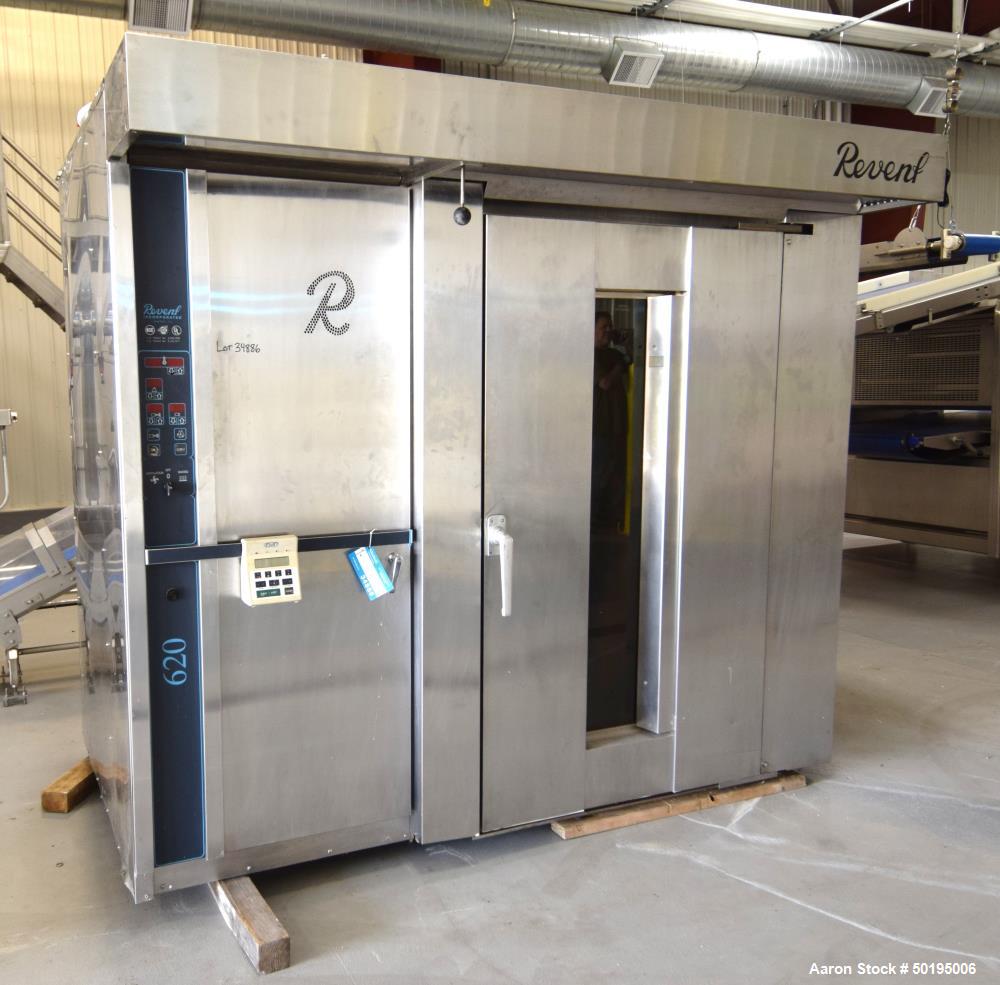 Used Revent 620 Double Rack Natural Gas Oven, Model 1X1GS135G. Approximate chamber 55" wide x 48" deep x 75" tall. Single hinged door with window, heating capacity 375,000 BTU/HR. Serial# U9620310481...