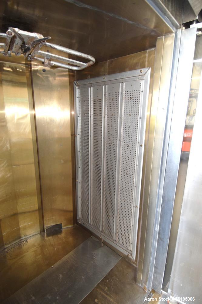 Used Revent 620 Double Rack Natural Gas Oven, Model 1X1GS135G. Approximate chamber 55" wide x 48" deep x 75" tall. Single hinged door with window, heating capacity 375,000 BTU/HR. Serial# U9620310481...