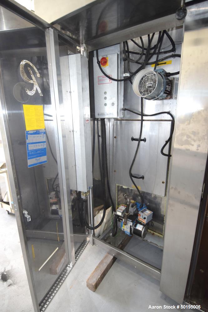 Used Revent 620 Double Rack Natural Gas Oven, Model 1X1GS135G. Approximate chamber 55" wide x 48" deep x 75" tall. Single hinged door with window, heating capacity 375,000 BTU/HR. Serial# U9620310481...