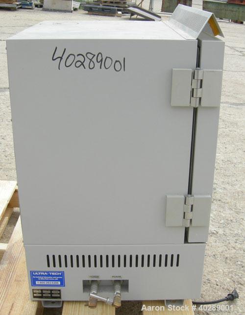 Used Scientific Products vacuum drying oven, 1 cubic foot capacity, model DP-32, 304 stainless steel. Chamber 12" wide x 12" tall x 12" deep. (2) shelves, provision for (4) total. 60 hz, 115 volt, 10...