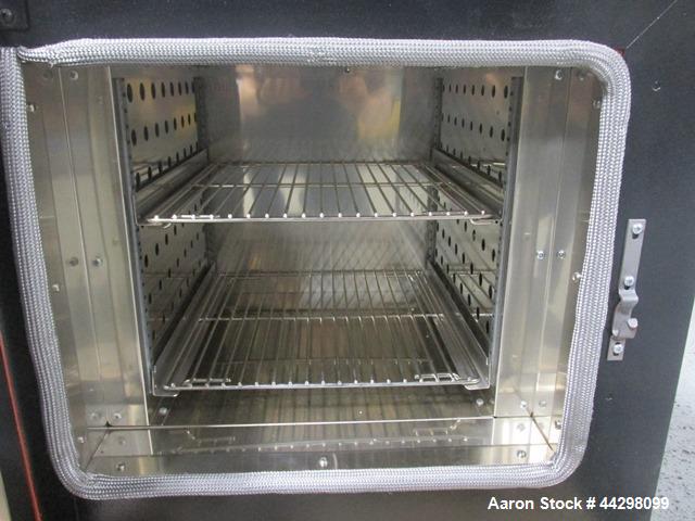 Used Thermo Fisher Pecision High-Performance Oven, Model 6050. 1.4 Cubic feet capacity, 14" wide x 13" deep x 13" high internal chamber, 120 volt, 2500 watt, serial# 612724-79.