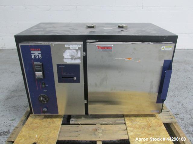 Used Thermo Fisher Pecision High-Performance Oven, Model 6050. 1.4 Cubic feet capacity, 14" wide x 13" deep x 13" high internal chamber, 120 volt, 2500 watt, serial# 612724-79.