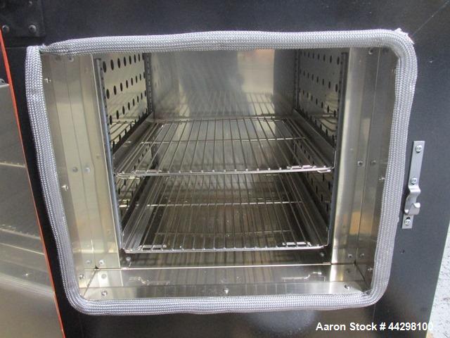Used Thermo Fisher Pecision High-Performance Oven, Model 6050. 1.4 Cubic feet capacity, 14" wide x 13" deep x 13" high internal chamber, 120 volt, 2500 watt, serial# 612724-79.