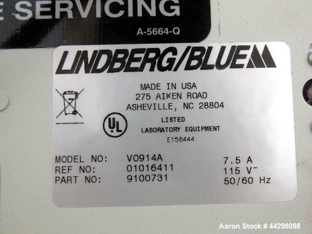 Used Thermo Scientific Lindberg/Blue M Vacuum Oven, Model V0914A. Approximate 18.6 liter, 115 volt, part# 9100731.