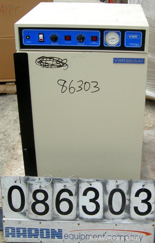 USED: VWR Scientific incubator, model 1540. Stainless steel interior 19" wide x 26" tall x 20" deep. Approx 5 cubic feet capacity. Hinged front door with inner glass door. 1/60/120 volt, 600 watt.