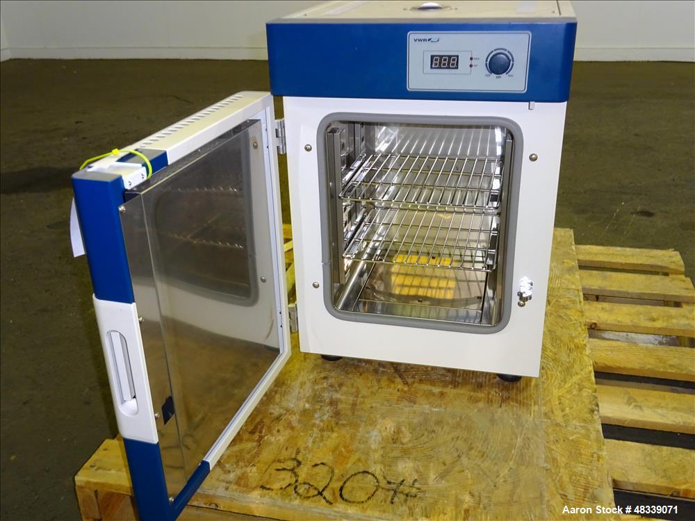 Used VWR Gravity Convection Oven, Model 414004-556.