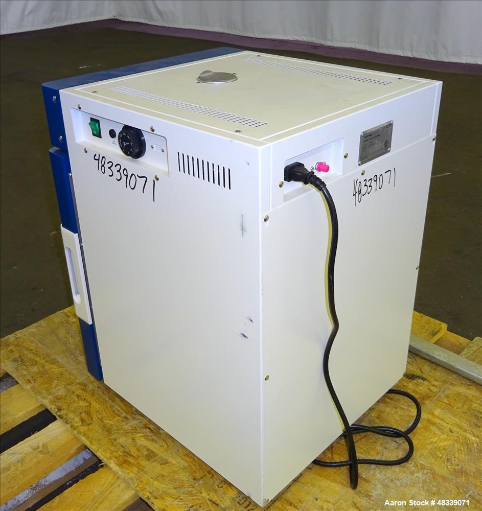 Used VWR Gravity Convection Oven, Model 414004-556.