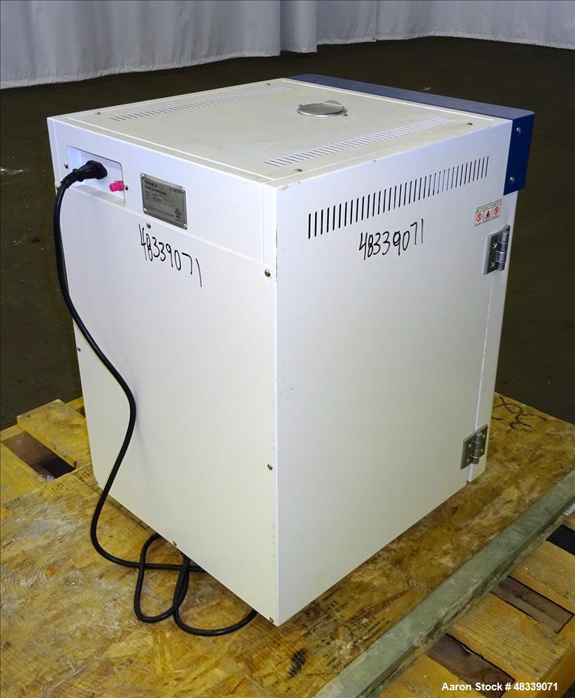 Used VWR Gravity Convection Oven, Model 414004-556.