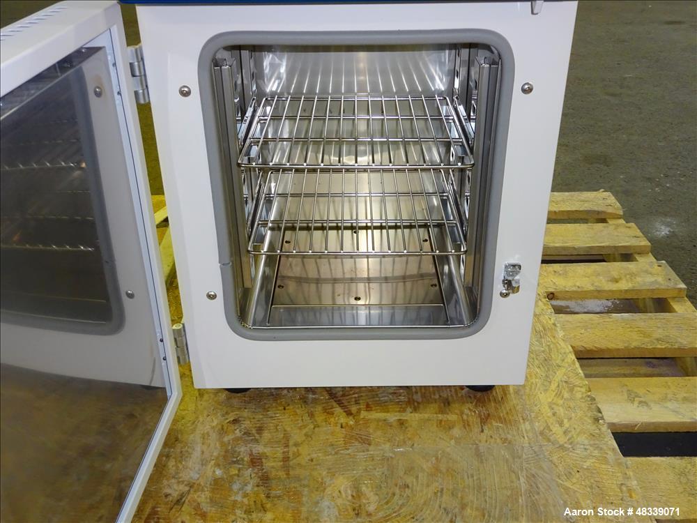 Used VWR Gravity Convection Oven, Model 414004-556.