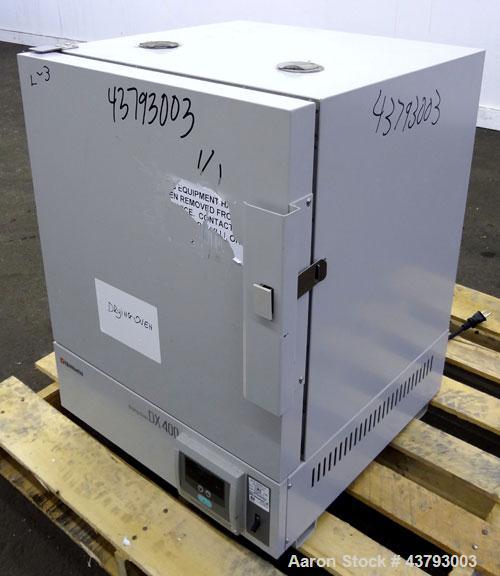 Used Yamato Gravity Convection Oven, Model DX 400. Approximately 2.6 cubic feet. Chamber size 17-3/4” wide x 15-3/4” high x 16-1/8” deep. Approximate operating temperature Ambient +5 degrees C to 300...