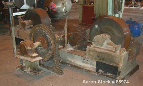 USED: (1) Set of trunnions for an approx 12' diameter x 45' longrotary dryer. Trunnion rolls 30" diameter x 11" face. Includes a20 hp, 3/60/220/440 volt, 1750 rpm motor with a Falk reducer, ratio25.8...