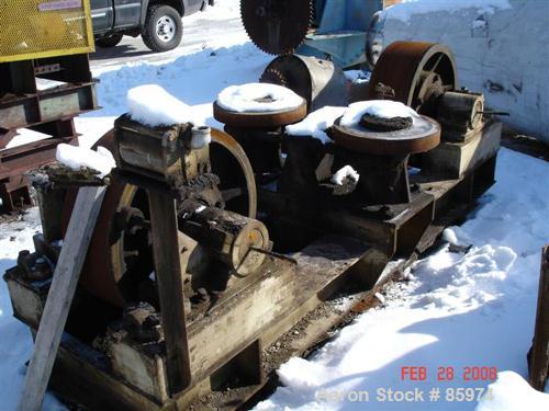 USED: (1) Set of trunnions for an approx 12' diameter x 45' longrotary dryer. Trunnion rolls 30" diameter x 11" face. Includes a20 hp, 3/60/220/440 volt, 1750 rpm motor with a Falk reducer, ratio25.8...