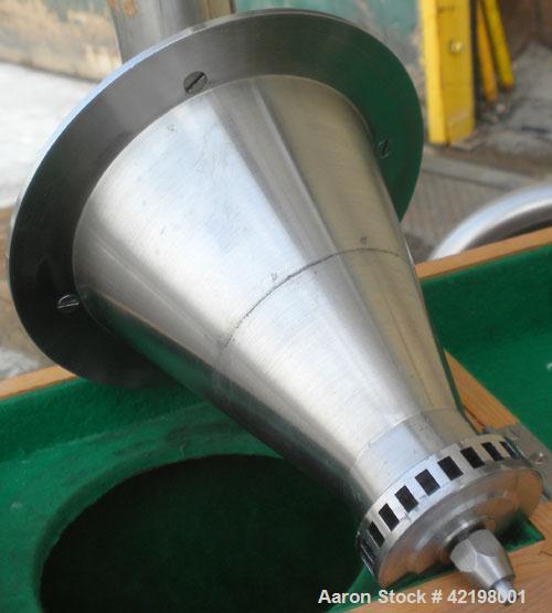 Used Niro Atomizer Mobile Minor Spray Dryer, 316 Stainless Steel. Approximately 1 to 7 kilograms an hour (2.2 to 15.4 pounds) water evaporation capacity. Electrically heated chamber 32" diameter x 24...