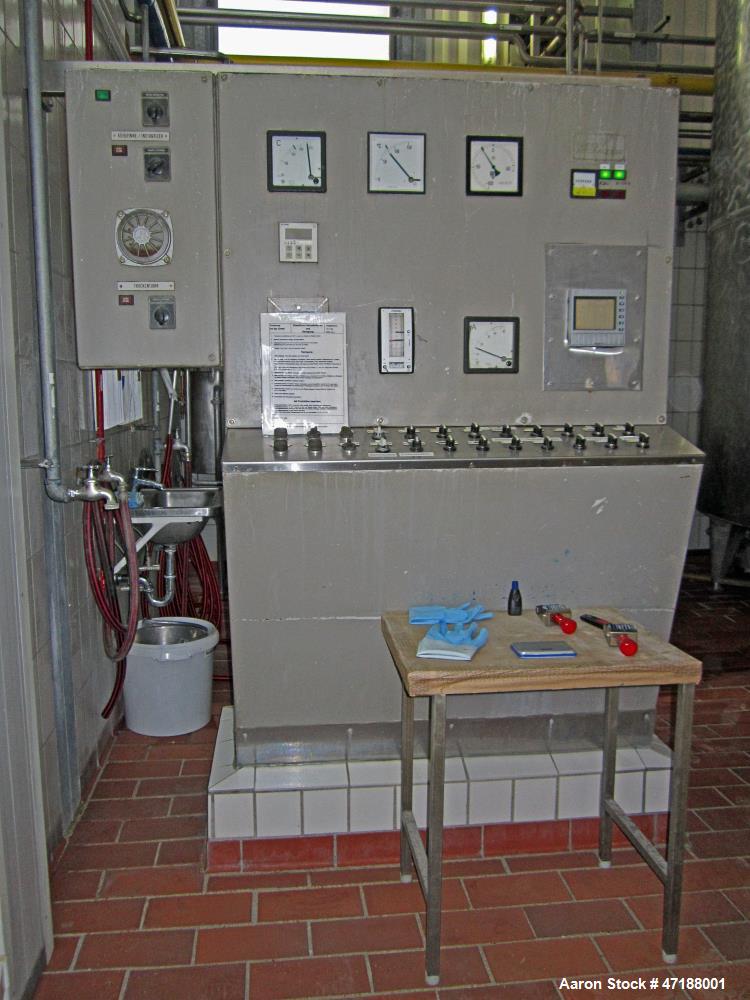 Used Niro Spray Dryer,  Material of construction is AISI 316 stainless steel on product contact parts. AISI 304 stainless steel on the outside parts.Air inlet tempertur  225-230 C,Air outlet tempetat...