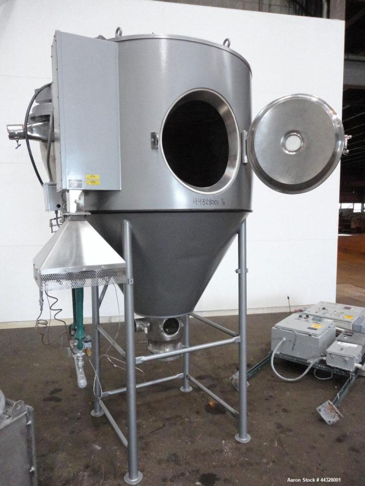 Used Niro Versatile Utility Spray Dryer, 316 Stainless Steel. Up to 10 to 15 kilograms an hour (22 to 33 pounds) evaporation capacity. Gas fired air heated chamber 48" diameter x 38-1/2" straight sid...