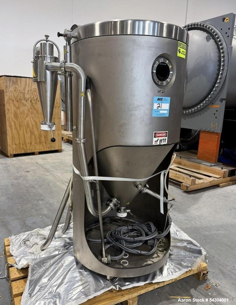 Used GEA Niro A/S Mobile Minor 316 Stainless Steel Spray Dryer. Componentsize 0.8, ID# 3295, Order# 093-2147-1, Year 2008. With 2 fluid bottomnozzle, cyclone, blower, ladder, filter & control panel