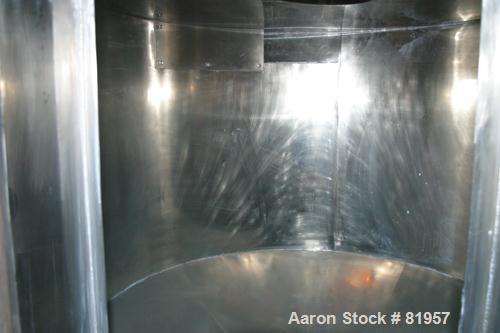 Used PTX Pentronix Multi-Sprayer, Model 370, Stainless Steel. Electrically heated chamber 39" diameter x 27" straight side x coned bottom. 10" bottom outlet. Self-contained heat source with blower, s...
