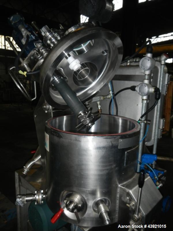 Used Rosenmund / Guedu Pan Dryer, 100 Liter Capacity, Hastelloy C22 construction. Approximately 21.6" diameter x 19" straight side, dish top, flat bottom. 316L Stainless steel 1/2 pipe coil jacket on...